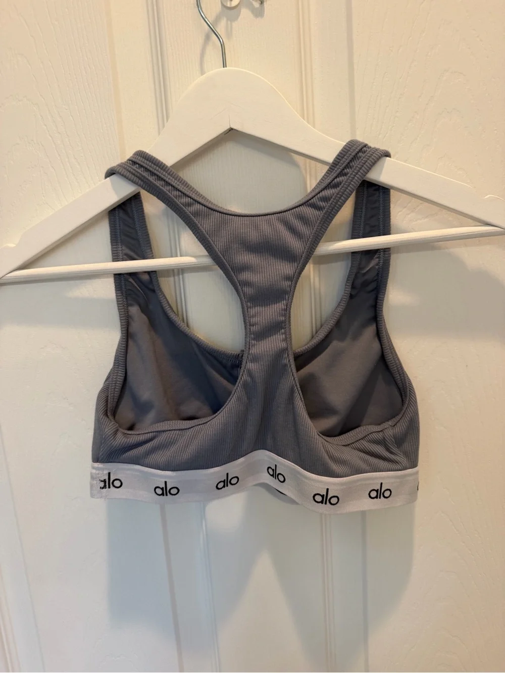 Alo Yoga Icon Ribbed Henley Bra Medium Womens Gray